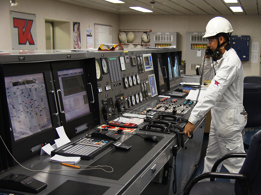 Careers: Engineering Department Officers Slide 3 of 7